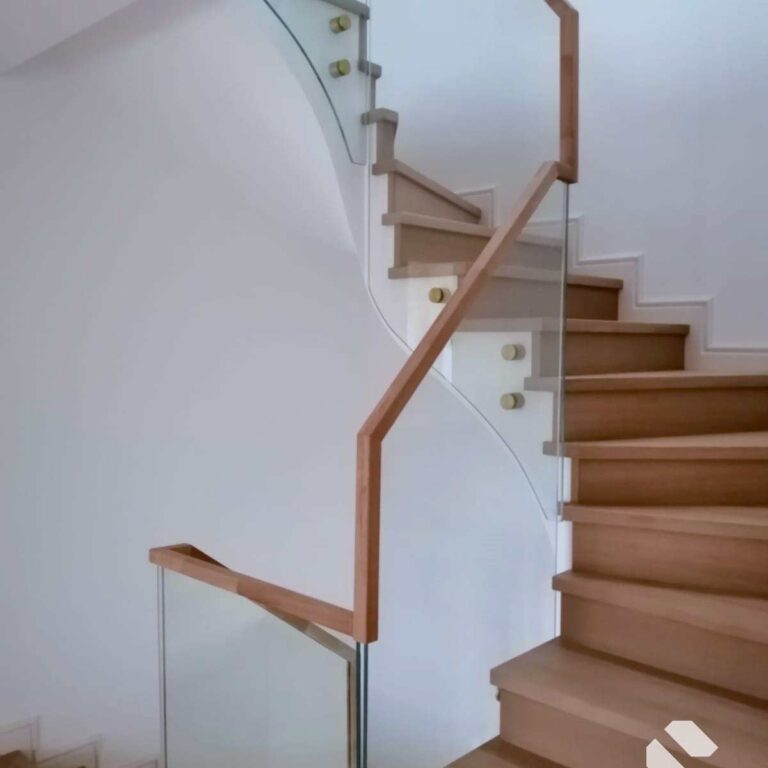 Proiecte scări din sticlă